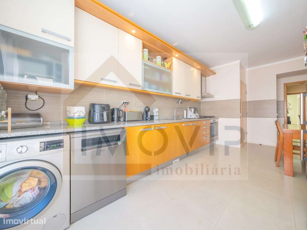 Excelente T4 no Pinhal Novo - OPORTUNIDADE!-10