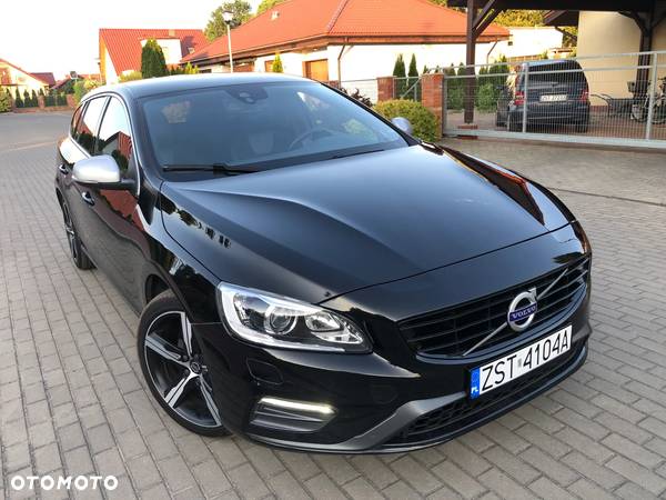 Volvo V60 D4 Drive-E R-Design Momentum - 16