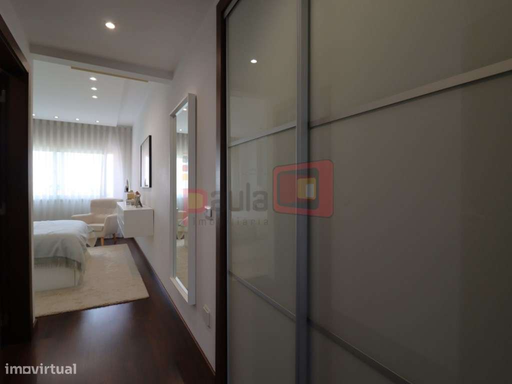 APARTAMENTO T3 MONTIJO COM PARQUEAMENTO E ARRECADAÇÃO-23