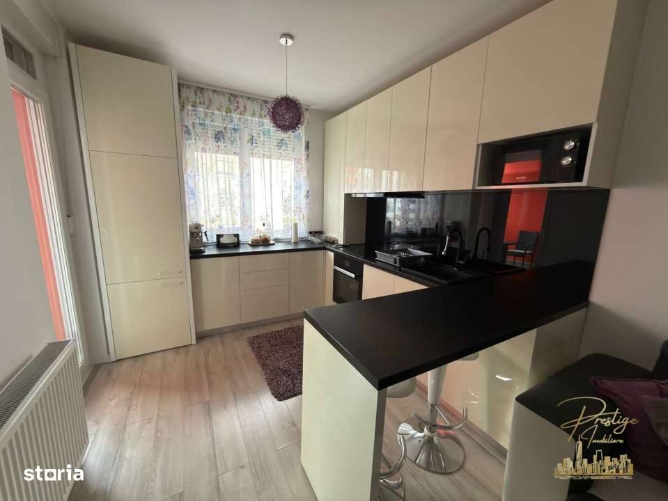 Apartament elegant cu 2 camere de vanzare in ARED R30 - Oradea - Imagine principală: 5/10
