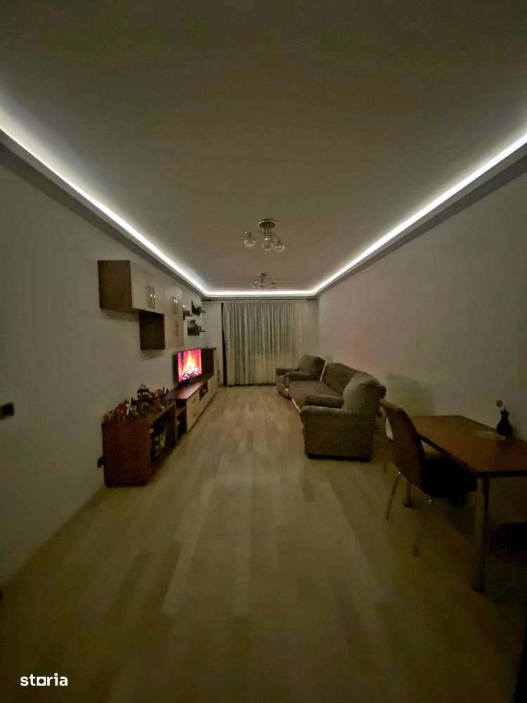 Vanzare Apartament 3 camere/loc parcare/boxa ,Tractorul, BRASOV-4