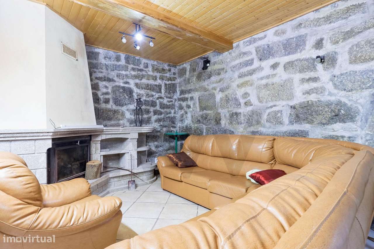 Moradia T4+ em Pedra com Jardim, Terreno Amplo – Macieira da Lixa - Grande imagem: 5/25