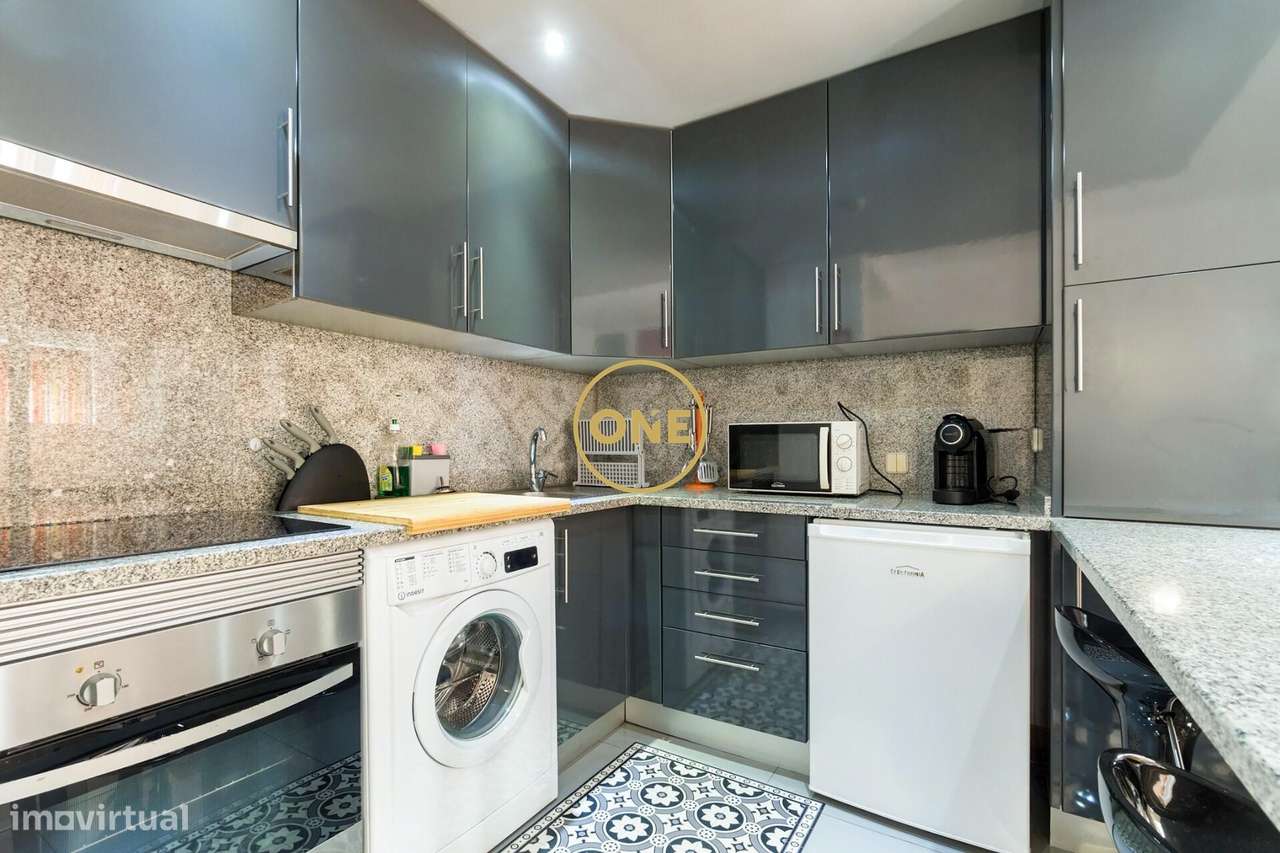 Apartamento T0 com piscina e garagem, situado no Coração do Centro His - Grande imagem: 3/17