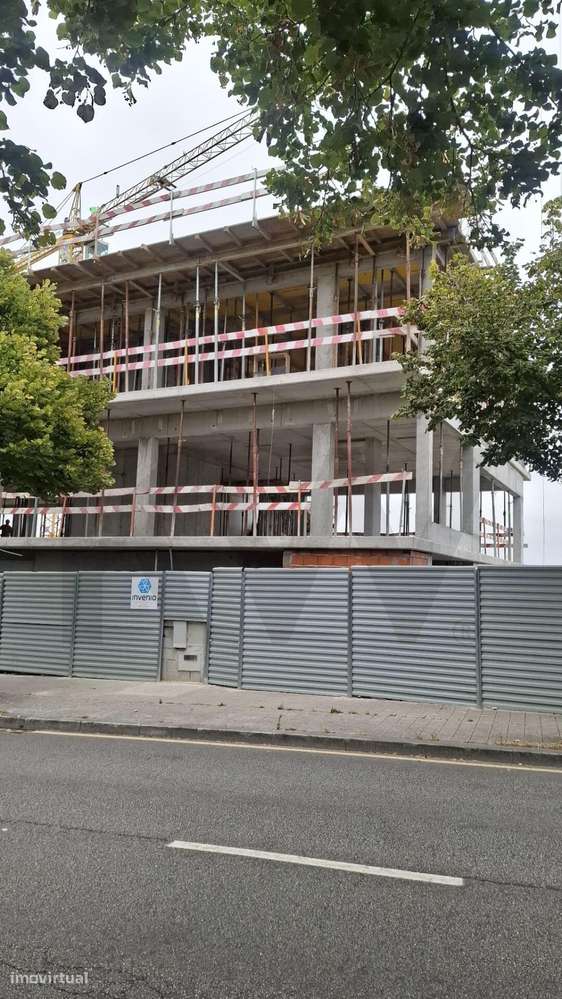 T2 Novo com Varanda - Grande imagem: 5/25