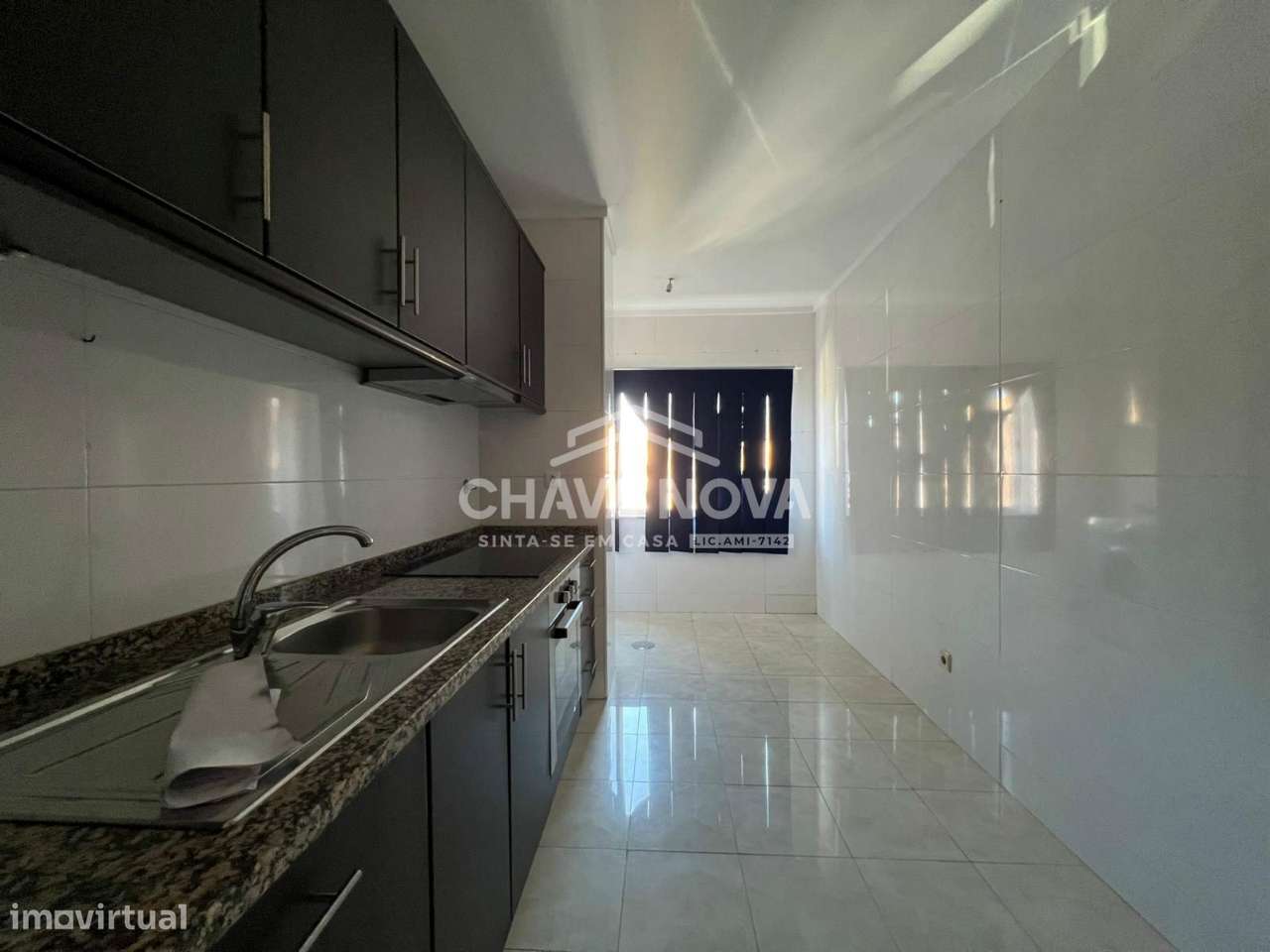 T2 c/ Lugar de Garagem em Canelas (Edifício Prestige) - Grande imagem: 5/19