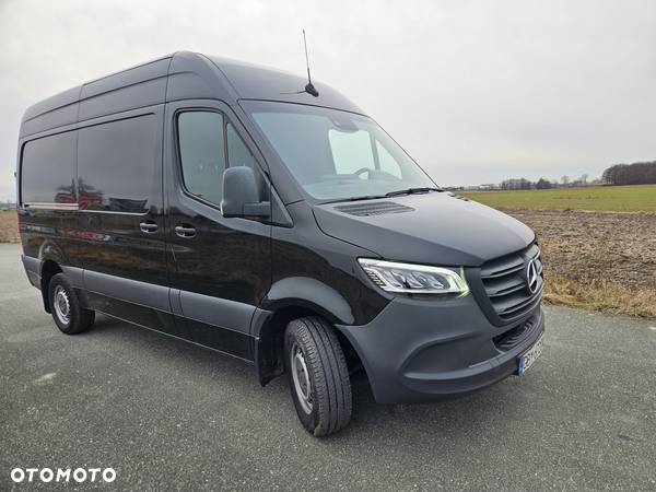 Mercedes-Benz Sprinter - 10