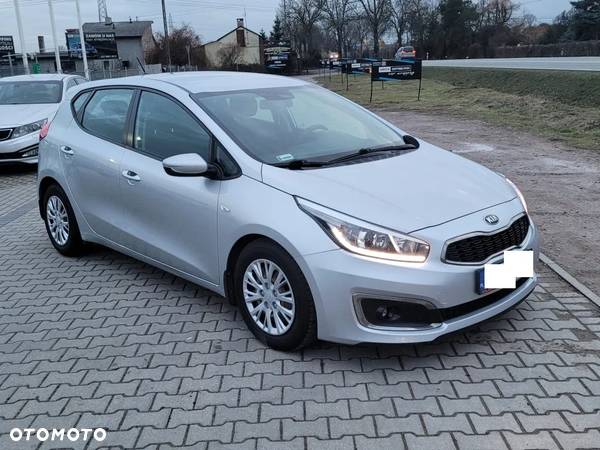 Kia Ceed Cee'd 1.6 CRDi M - 14