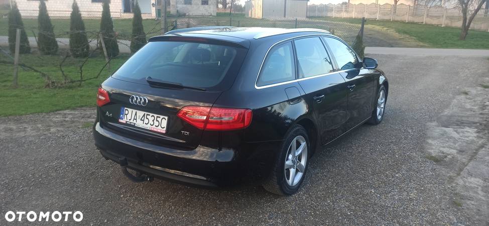 Audi A4 Avant 2.0 TDI DPF Ambiente - 6