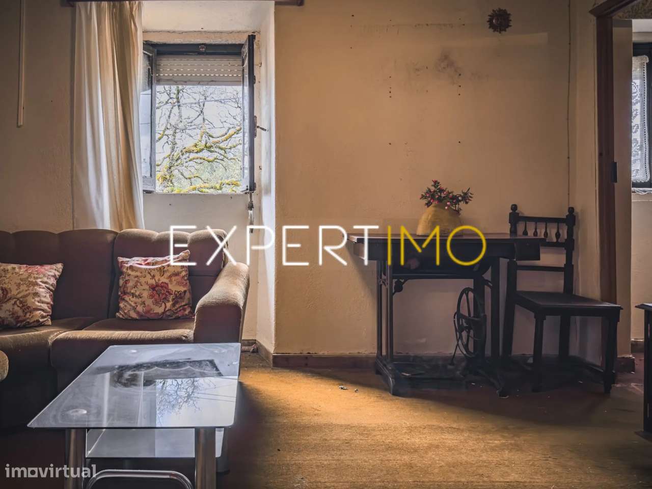 Moradia T3 com Terreno, Poço, Pátio Interior e Garagem em...-11