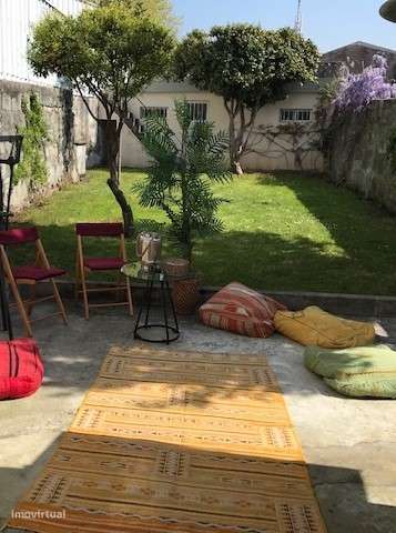 Moradia na Foz com jardim p/ reabilitar c/ projeto aprovado para T5 - Grande imagem: 2/21