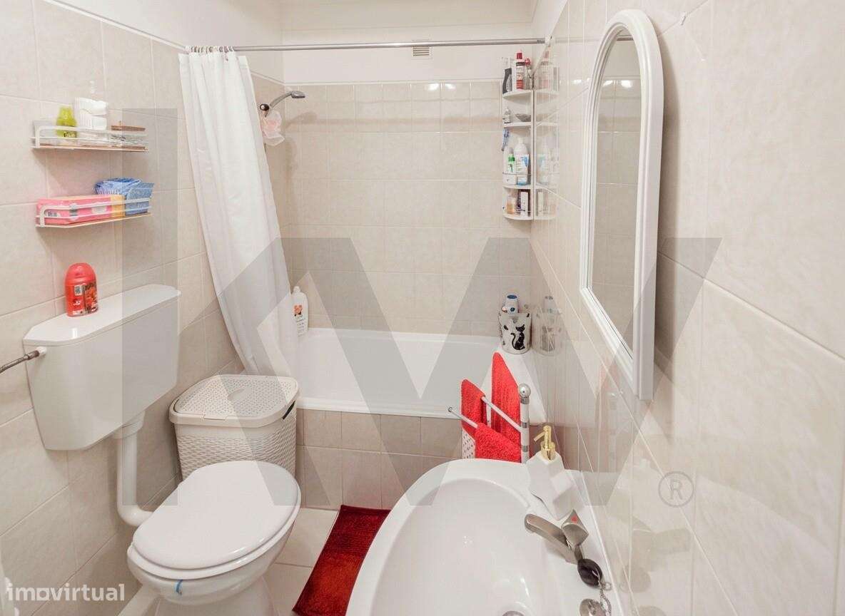 Apartamento T1 Pronto a Habitar com Vista Panorâmica – Bairro do Revol-10