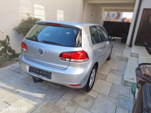 Volkswagen Golf 1.6 TDI BlueMotion Technology Comfortline - 6