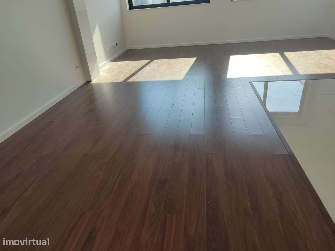 Excelente T3 c/ 2 suítes - Ramalde-12