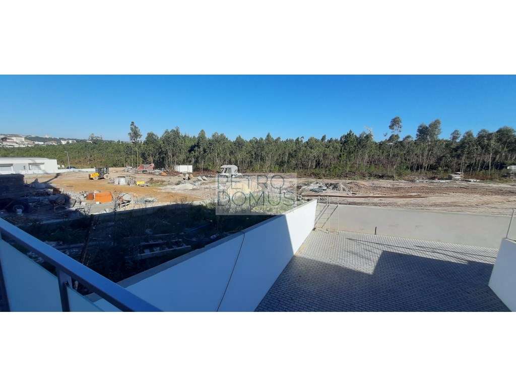 MORADIA T4+SÓTÃO AMPLO COM 50 m2 - CASAL DOS MATOS-7