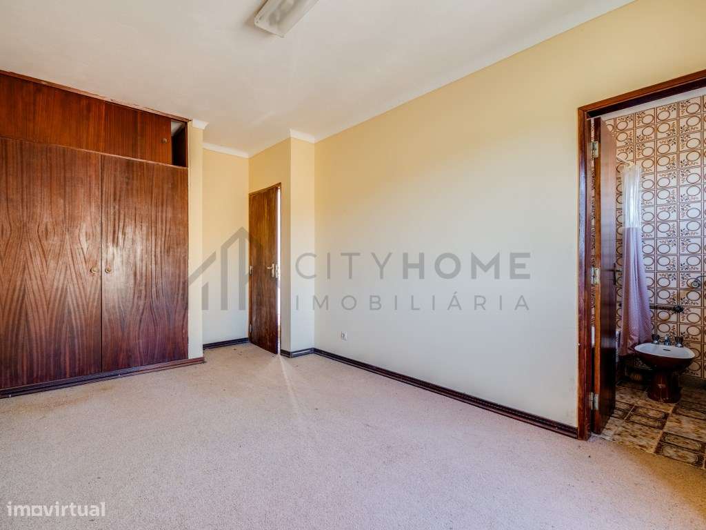 Moradia T4 isolada com terreno de grande dimensão entre Portimão e ...-24