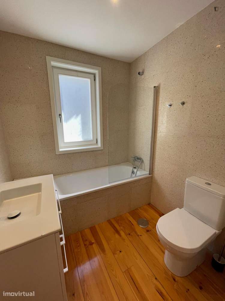 Apartamento com 1 quartos - localizado em Massarelos Porto - Grande imagem: 4/15