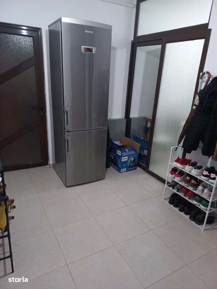 Vand apartament 2 camere Gaesti - Imagine principală: 5/6