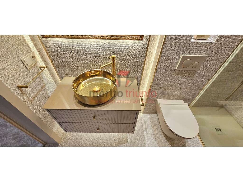 *Oferta de Escritura e Registo - Apartamento T4 de LUXO junto à Pra...-14