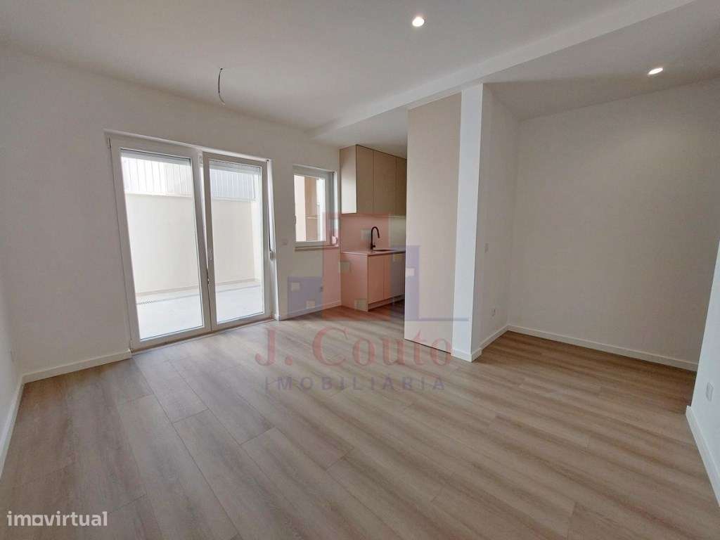 Apartamento T2 em Caldas da Rainha-11