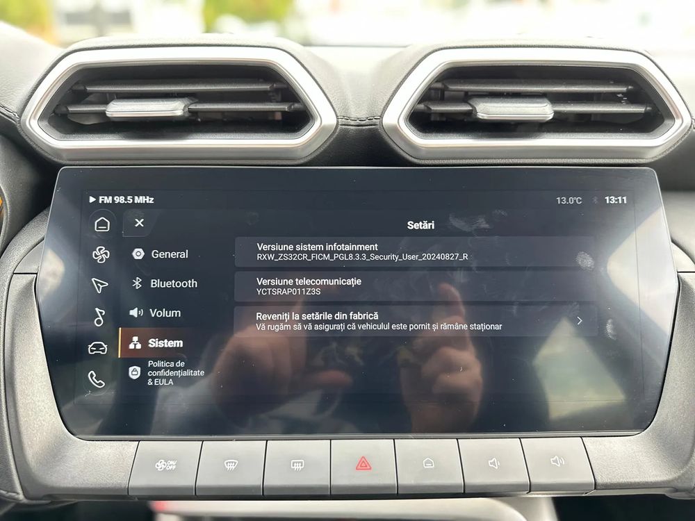 MG ZS HEV Hybrid+ Luxury - 20