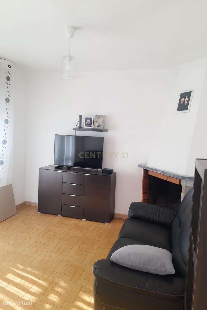 Moradia T4 térrea com terreno na Pedra de Cima – Conforto e tranquilid-7