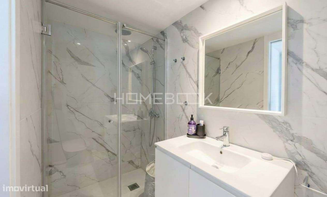 T2 com varanda, perto da Estação de Campanhã - Grande imagem: 5/8