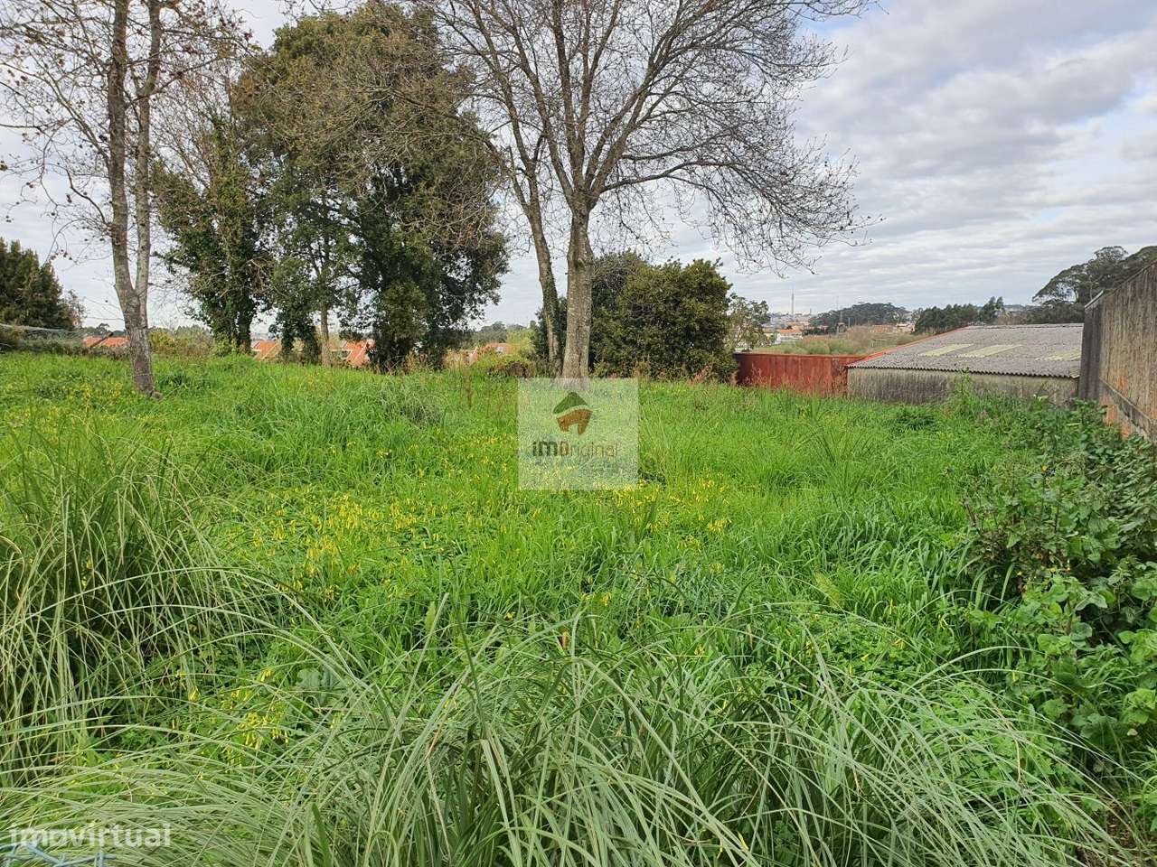 Lote com 600 m2 para moradia 4 frentes, a 6 min. da praia-6