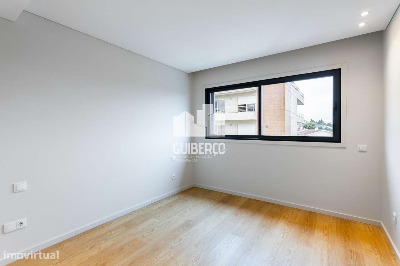 Apartamento T4 - Fermentões, Guimarães-15
