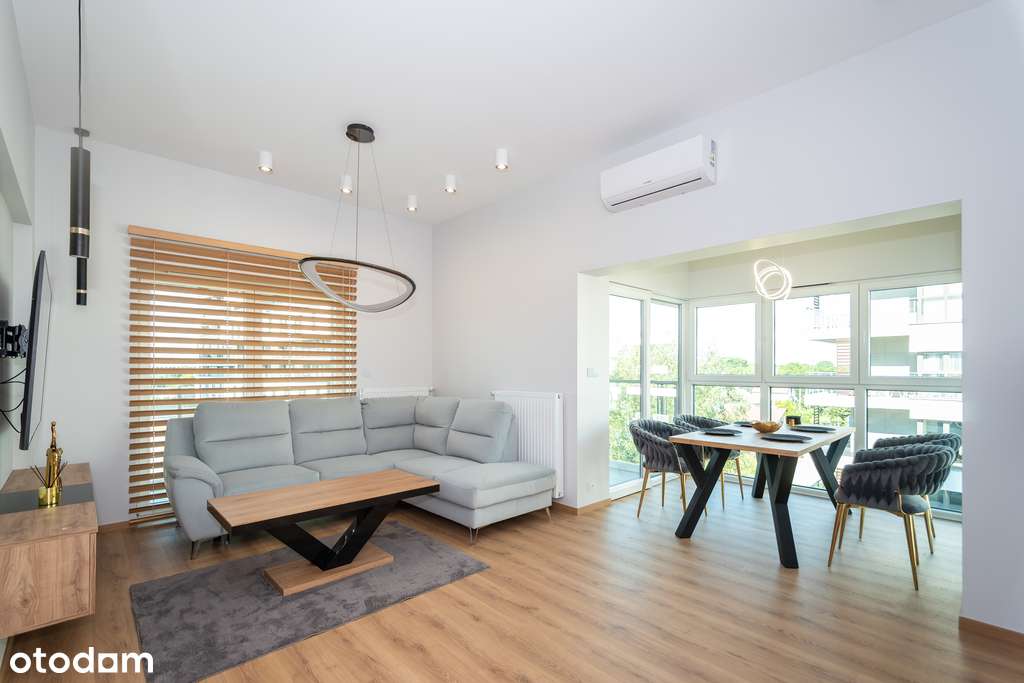 Komfortowe 4-pok. mieszkanie-0