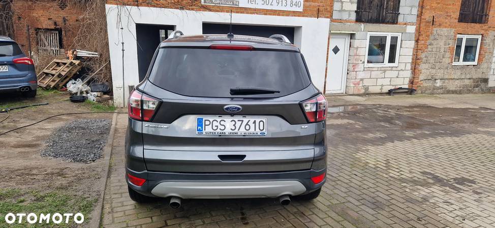 Ford Escape 2.0 EcoBoost AWD Titanium - 5