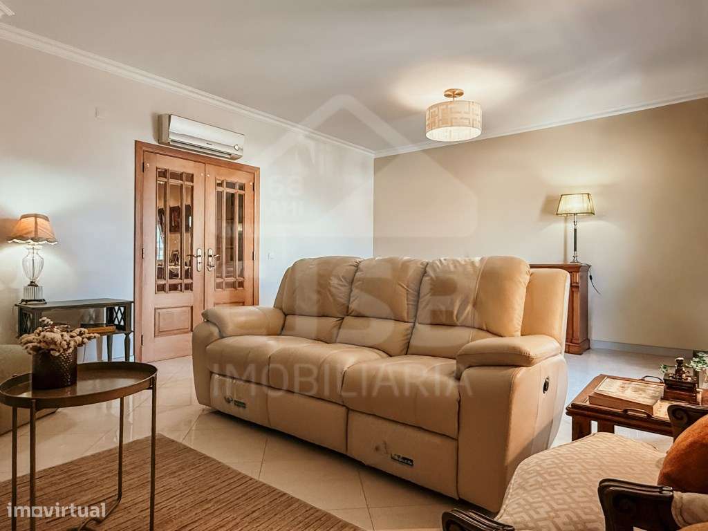 Apartamento T4 - Totalmente Central em Benavente - Grande imagem: 5/33