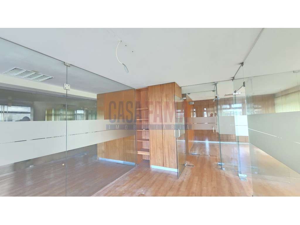 Loja/Escritório/Clínica em Vila do Conde - Frente ao Mar com Lograd... - Grande imagem: 5/20