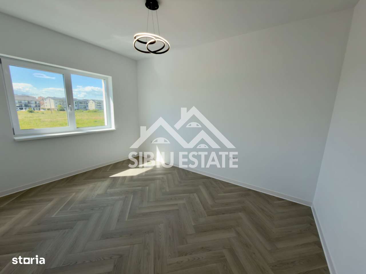 Apartament cu 3 camere,boxa depozit, Finisat La Cheie te muti imediat-2
