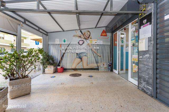 Restaurante – Excelente Localização em Bairro Residencial de Setúbal - Grande imagem: 2/13