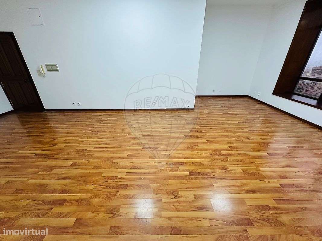 Escritório  para arrendamento - Grande imagem: 3/9