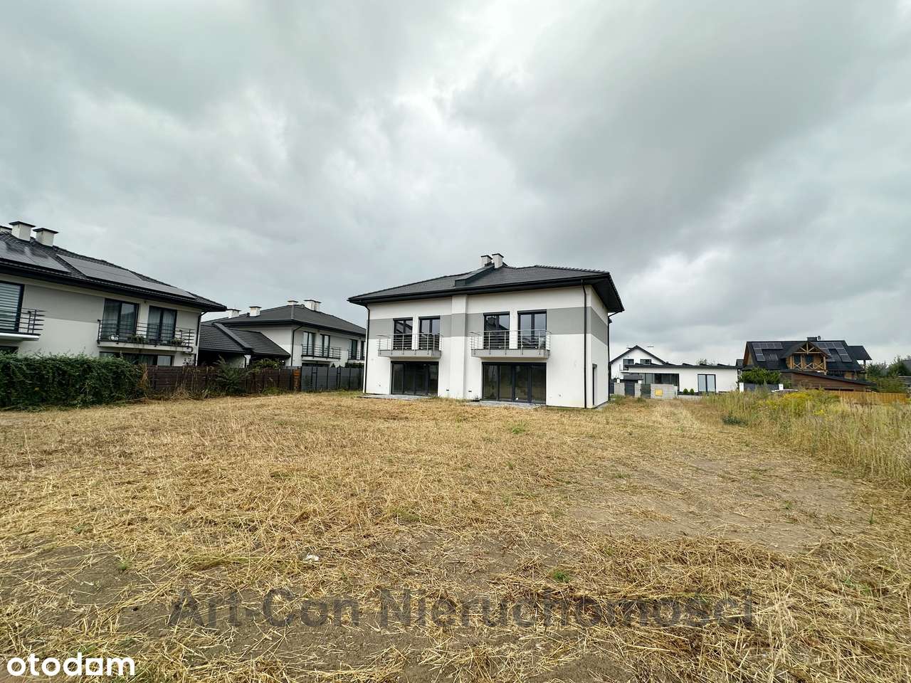 Bliźniak 160m2 +poddasze 40m2 + działka 554m2-3