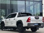 Toyota Hilux 2.8 D-4D Double Cab Invincible Sport 4x4 - 11