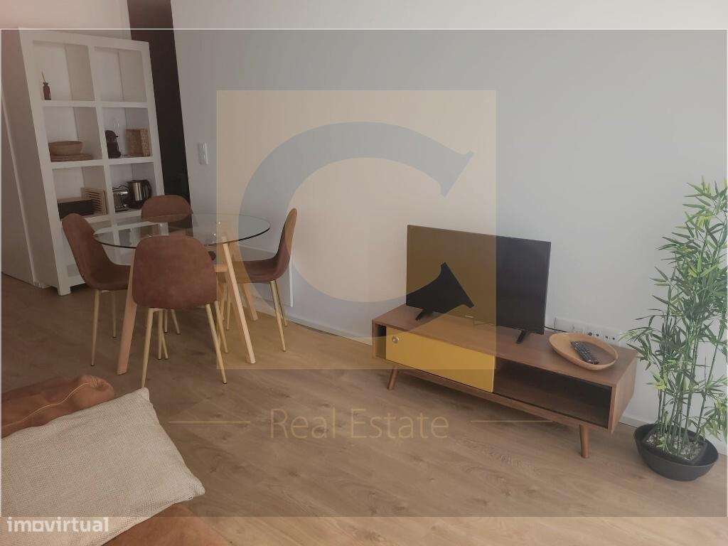 EXCELENTE T1 - EQUIPADO E MOBILADO - Lugar de garagem - Grande imagem: 2/27