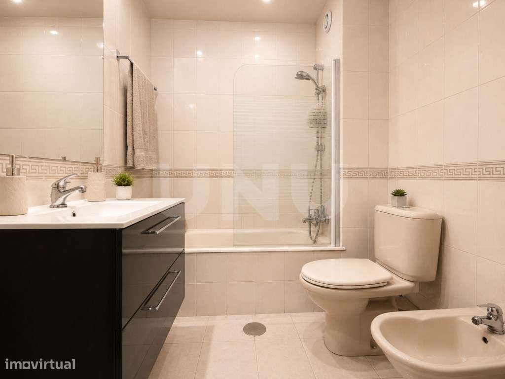 Apartamento T1, C/ Varandas e Piscina a 900m da Praia-16