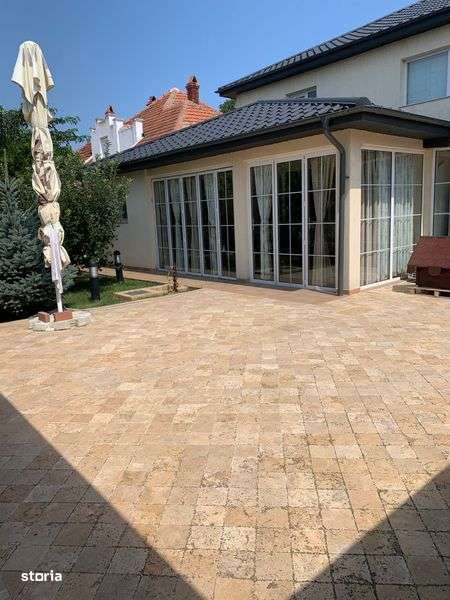 Vila EFORIE SUD s+p+e+garaj+teren - Imagine principală: 4/8