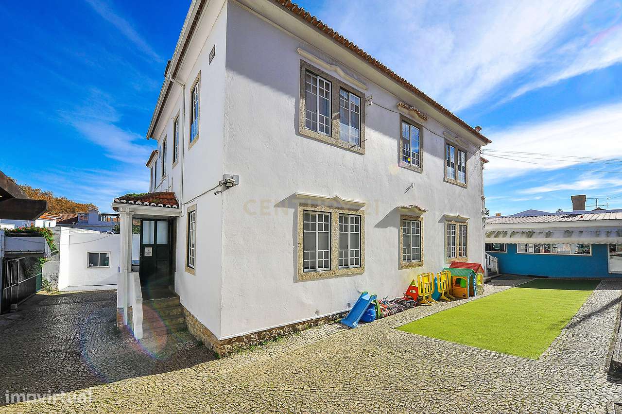 Imóvel com negócio (colégio)– Centro da Parede, Cascais-19