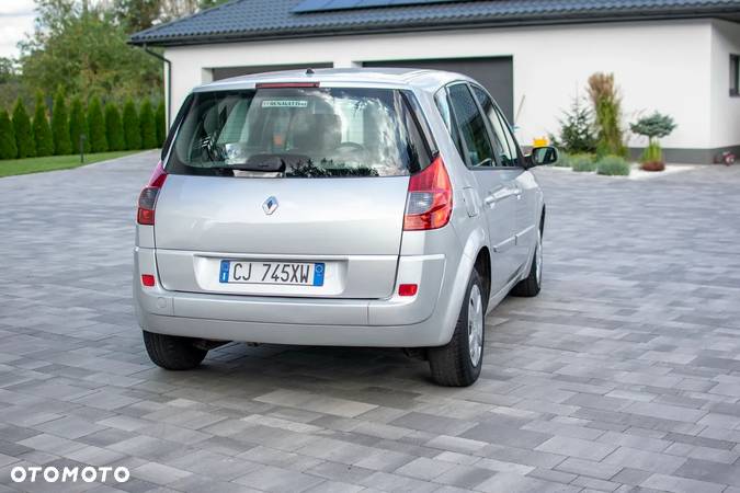 Renault Scenic - 15