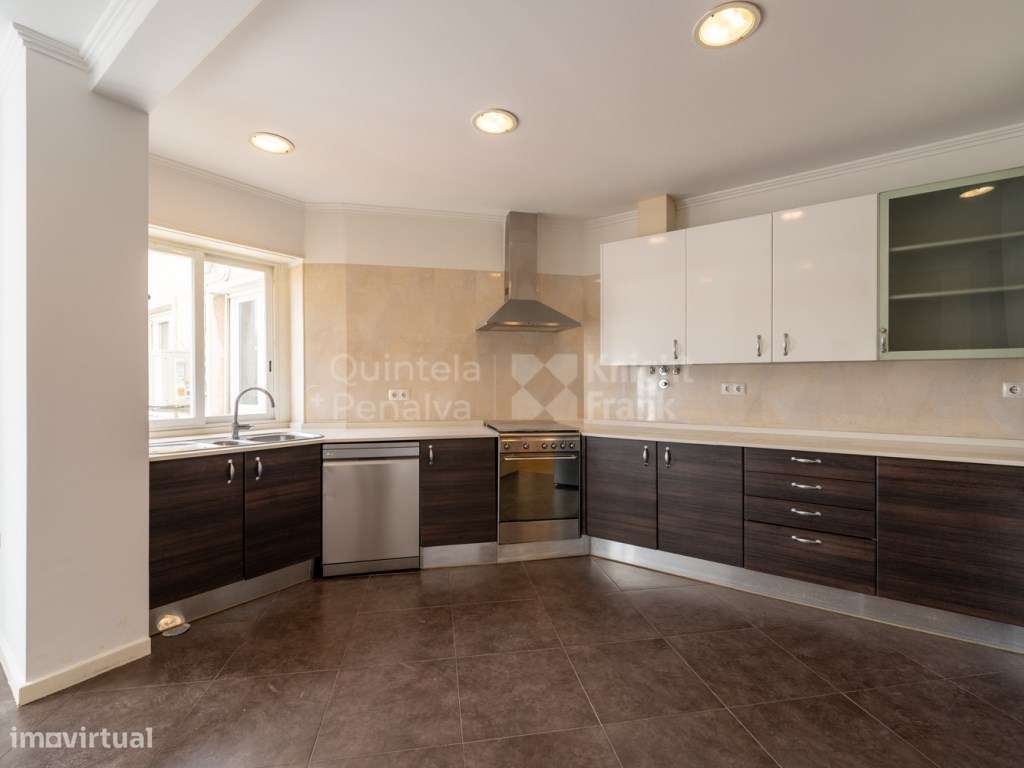 Apartamento T4 para arrendamento nas Avenidas Novas - Grande imagem: 5/25