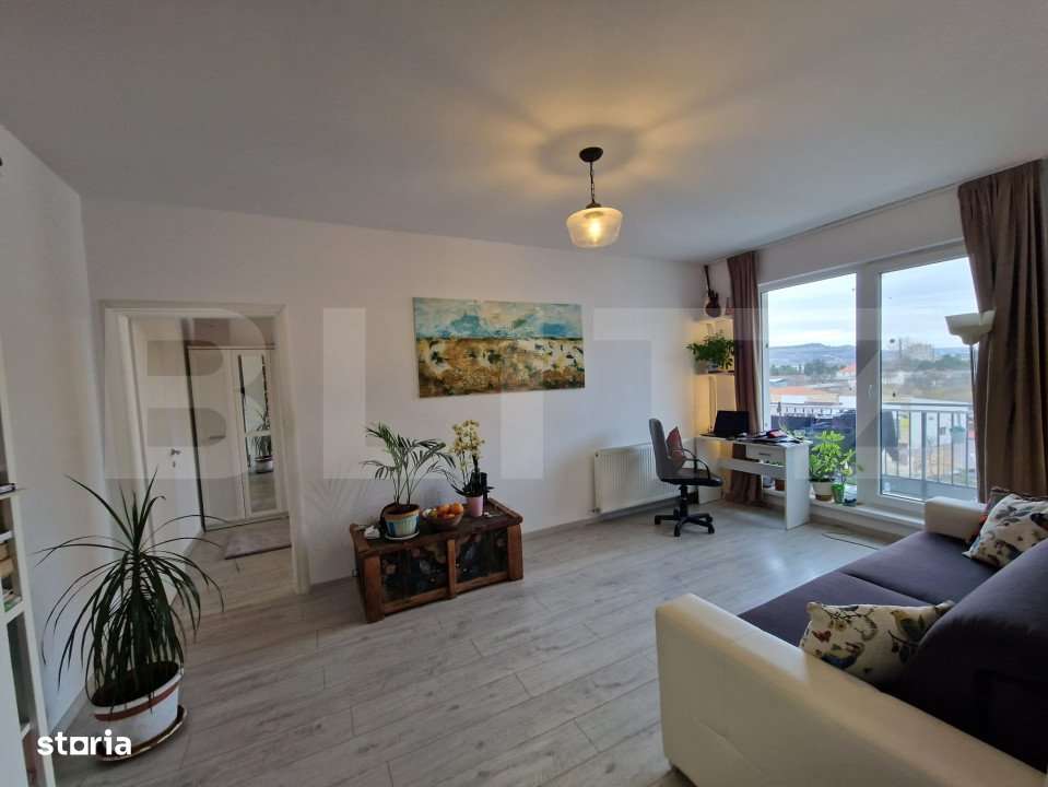 Apartament 2 camere, semidecomandat, garaj, zona Poligon ! - Imagine principală: 4/6