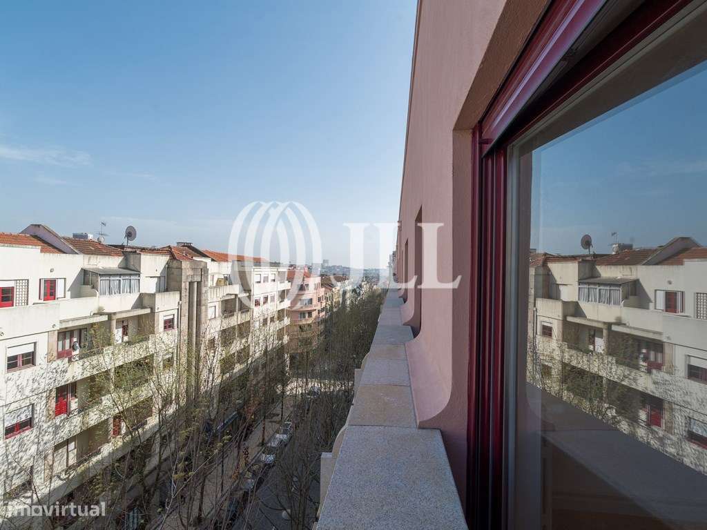 Apartamento T5, com pátio, junto ao Mercado do Bolhão - Grande imagem: 3/26