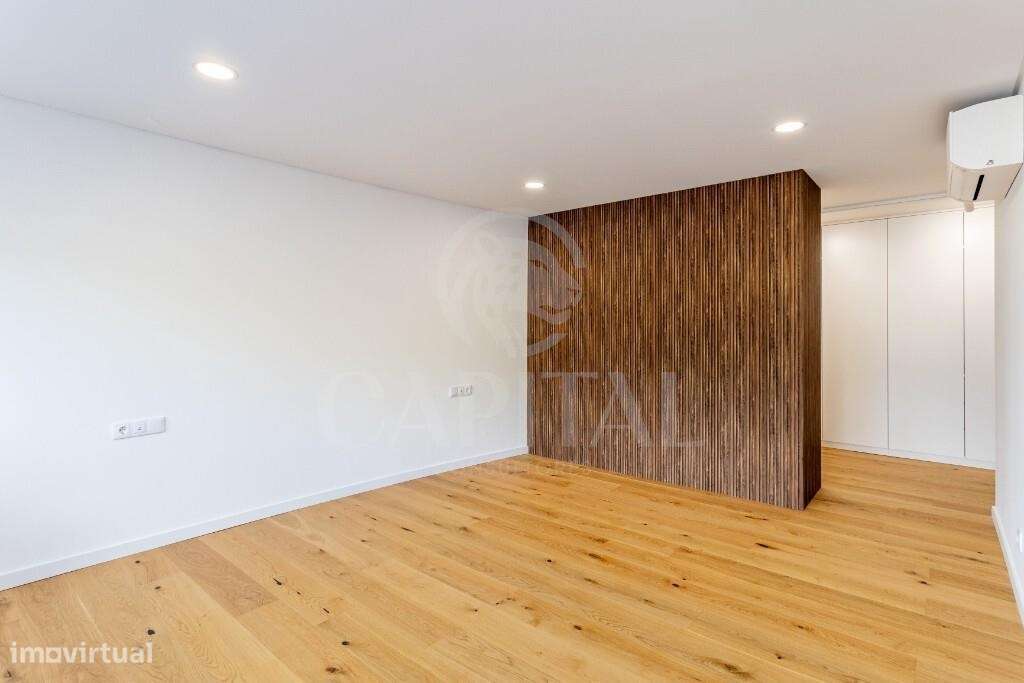 Apartamento T5 Duplex Exclusivo em Primeira Linha de Mar-43