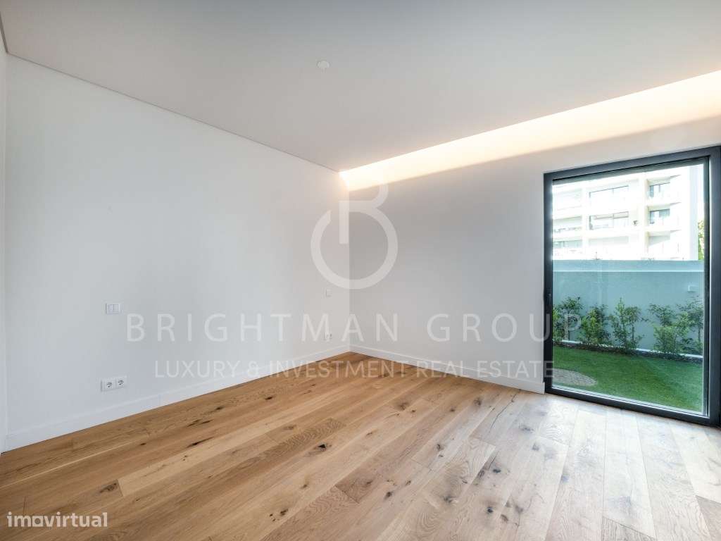 Apartamento T4 com jardim privativa, em Carcavelos-30
