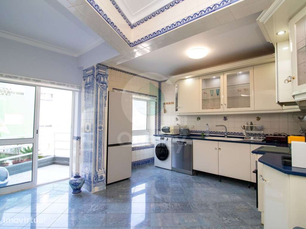 Excelente Apartamento T2 - Baixa da Banheira-29