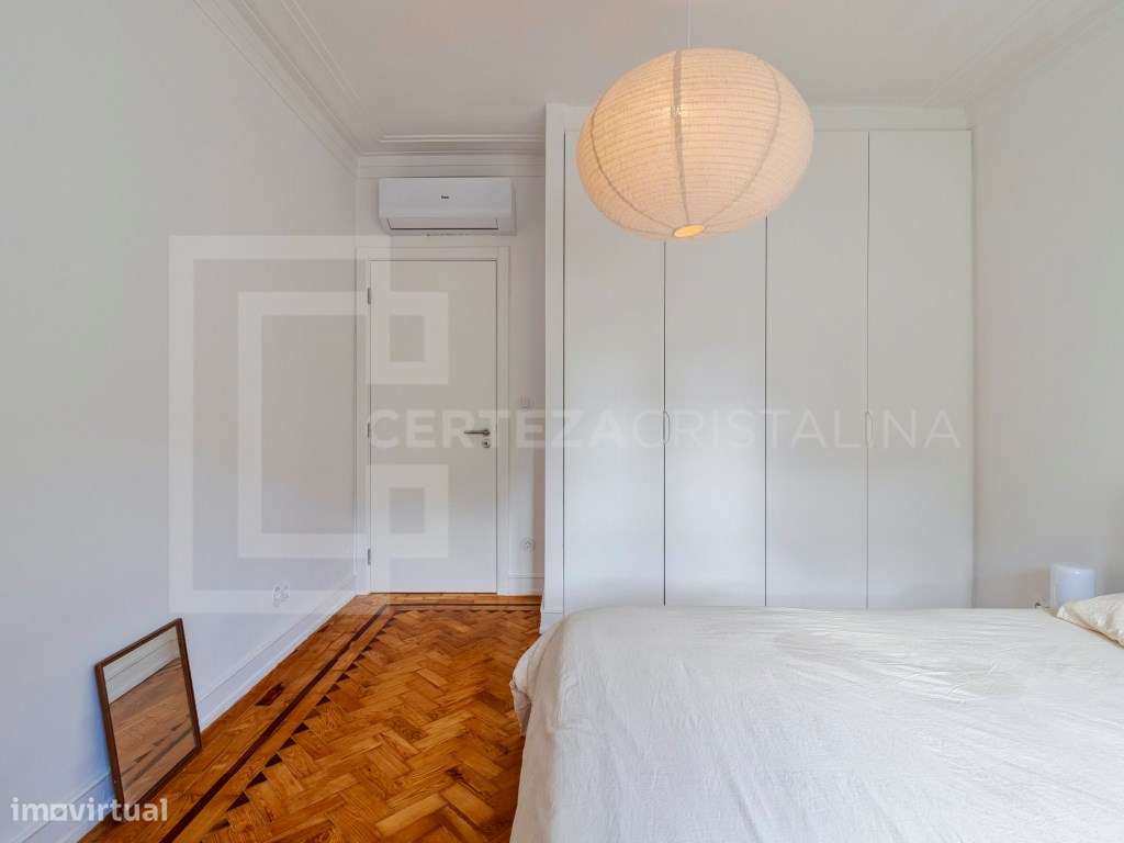 T2 integralmente renovado com piscina, jardim e arrecadação | Penha...-11
