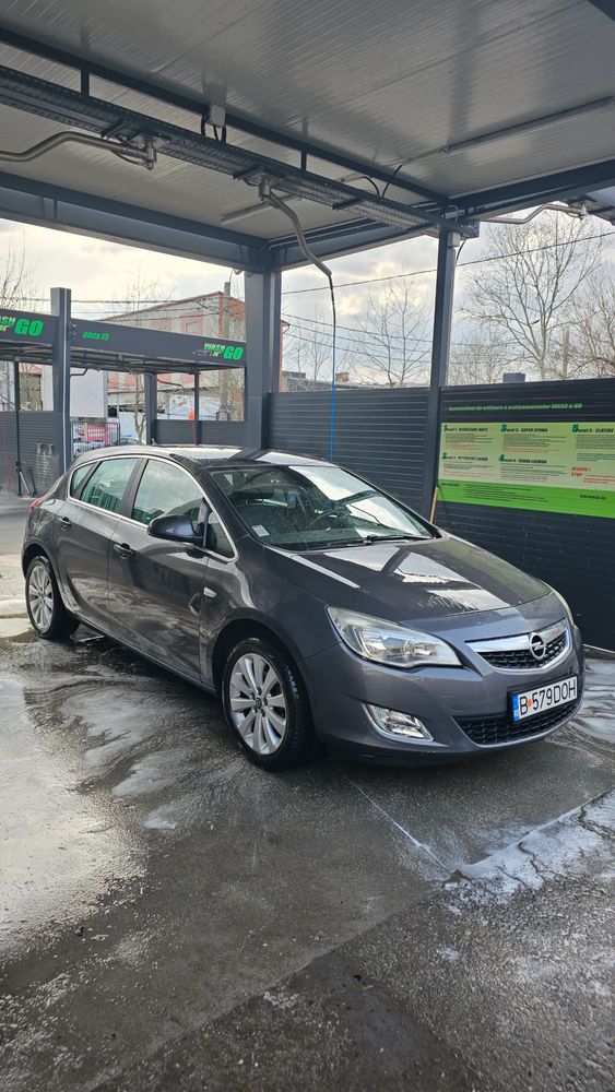 Opel Astra J [2009 - 2018] 1.4 2011